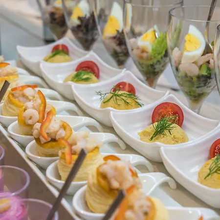 Premier Nergis & 4* マルマリス