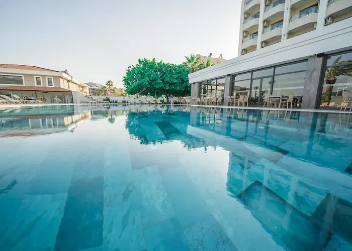 Отель Premier Nergis & 4*