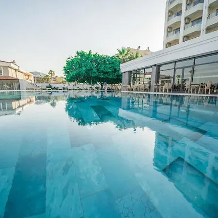 Hotel Premier Nergis & 4*