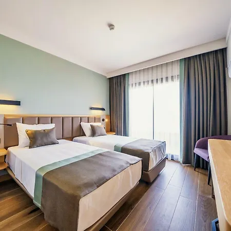 Hotel Premier Nergis & 4*